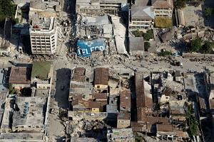 Damage to Port au Prince's downtown area in Haiti after an earthquake measuring 7+ on the Richter scale rocked the country just before 5 p.m., 12 January 2010. 
